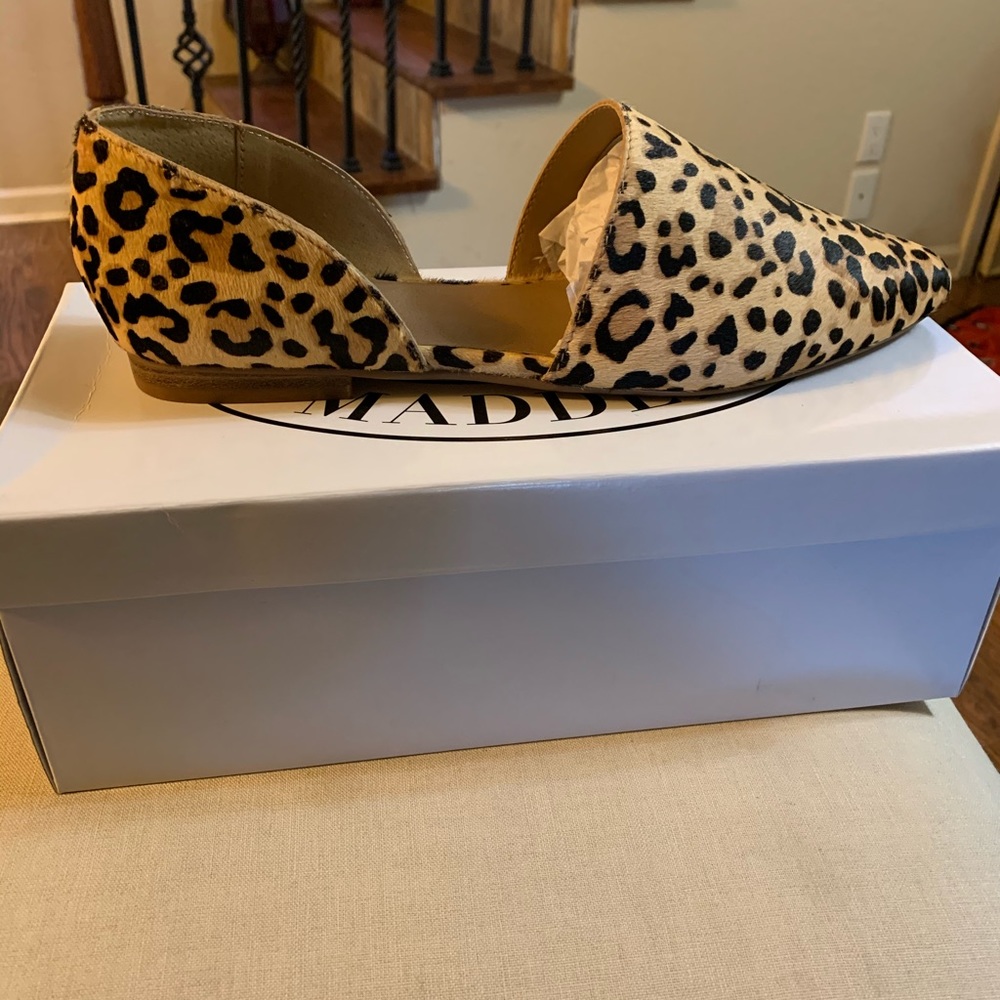 Steve Madden Leopard Flats